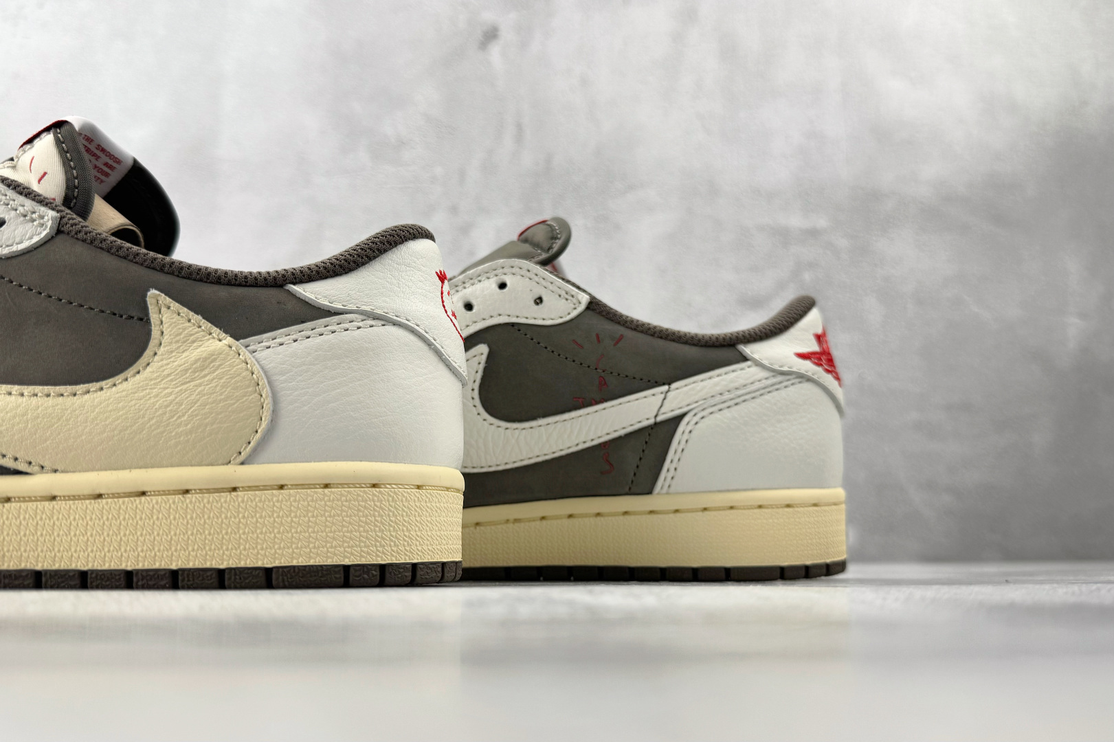 DG2.0 纯原品质   Jordan  × Travis Scott Air Jordan 1 白棕色