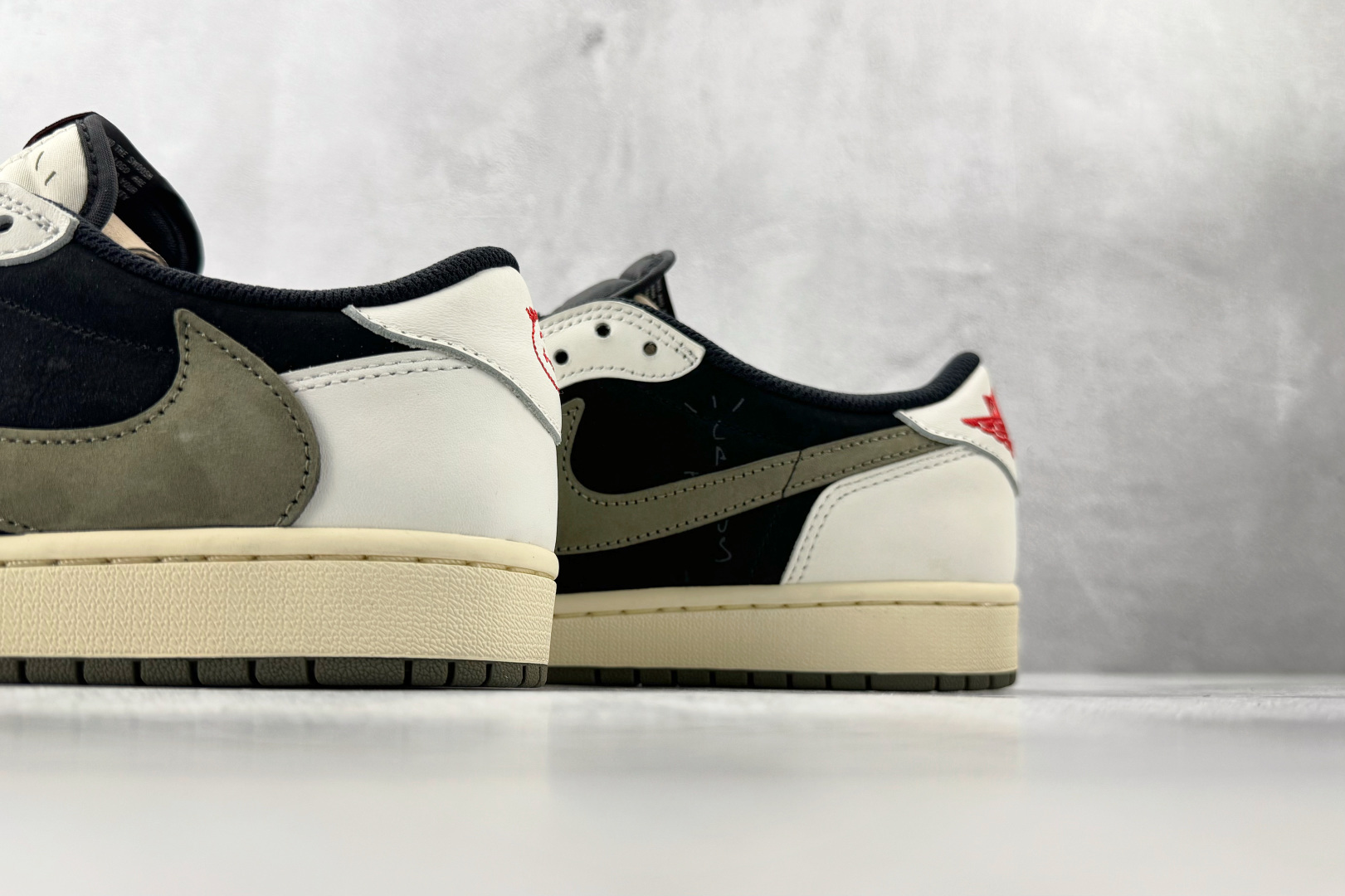DG2.0 纯原品质    Travis Scott x Jordan Air Jordan 1 倒钩 