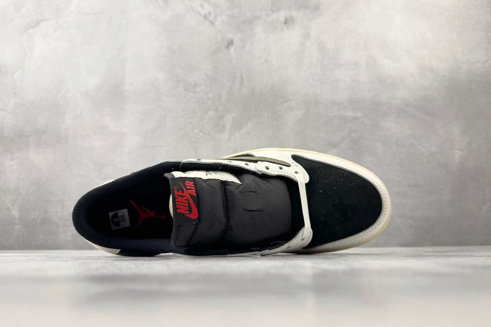 DG2.0 纯原品质    Travis Scott x Jordan Air Jordan 1 倒钩 