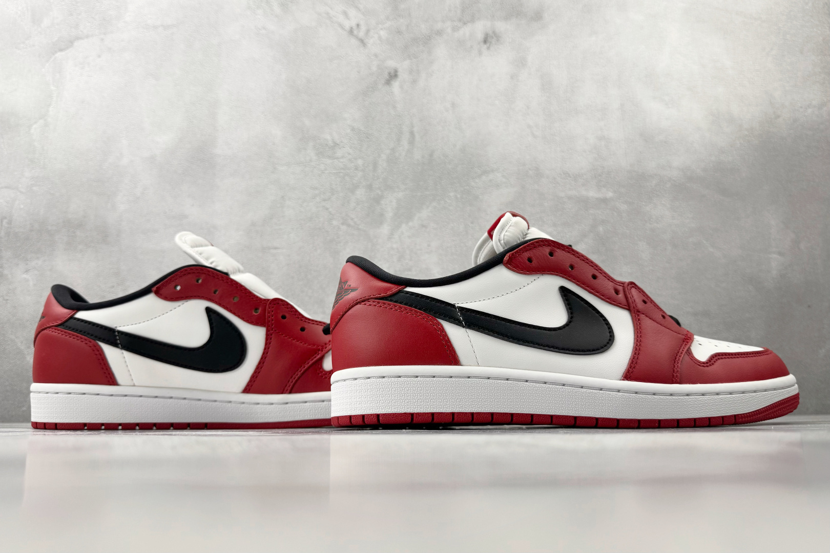 纯原品质 Jordan Air Jordan 1 RETRO LOW Chica红白黑 HQ6998-600-Top High Quatity Cheap Sneakers Fashion Clothing Clothes Bags handbags Shoes of all Brand wholesale With The best Quality And Beautiful Price from China Factory Chinese suppliers wholesaler seller 纯原品质 Jordan Air Jordan 1 RETRO LOW Chica红白黑 HQ6998-600