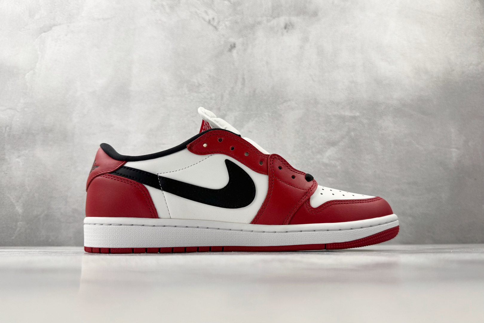 纯原品质 Jordan Air Jordan 1 RETRO LOW Chica红白黑 HQ6998-600-Top High Quatity Cheap Sneakers Fashion Clothing Clothes Bags handbags Shoes of all Brand wholesale With The best Quality And Beautiful Price from China Factory Chinese suppliers wholesaler seller 纯原品质 Jordan Air Jordan 1 RETRO LOW Chica红白黑 HQ6998-600