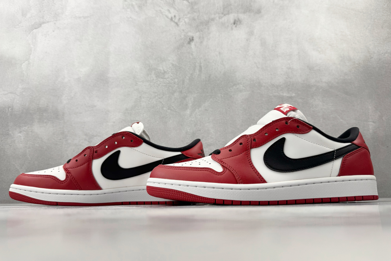 纯原品质 Jordan Air Jordan 1 RETRO LOW Chica红白黑 HQ6998-600-Top High Quatity Cheap Sneakers Fashion Clothing Clothes Bags handbags Shoes of all Brand wholesale With The best Quality And Beautiful Price from China Factory Chinese suppliers wholesaler seller 纯原品质 Jordan Air Jordan 1 RETRO LOW Chica红白黑 HQ6998-600