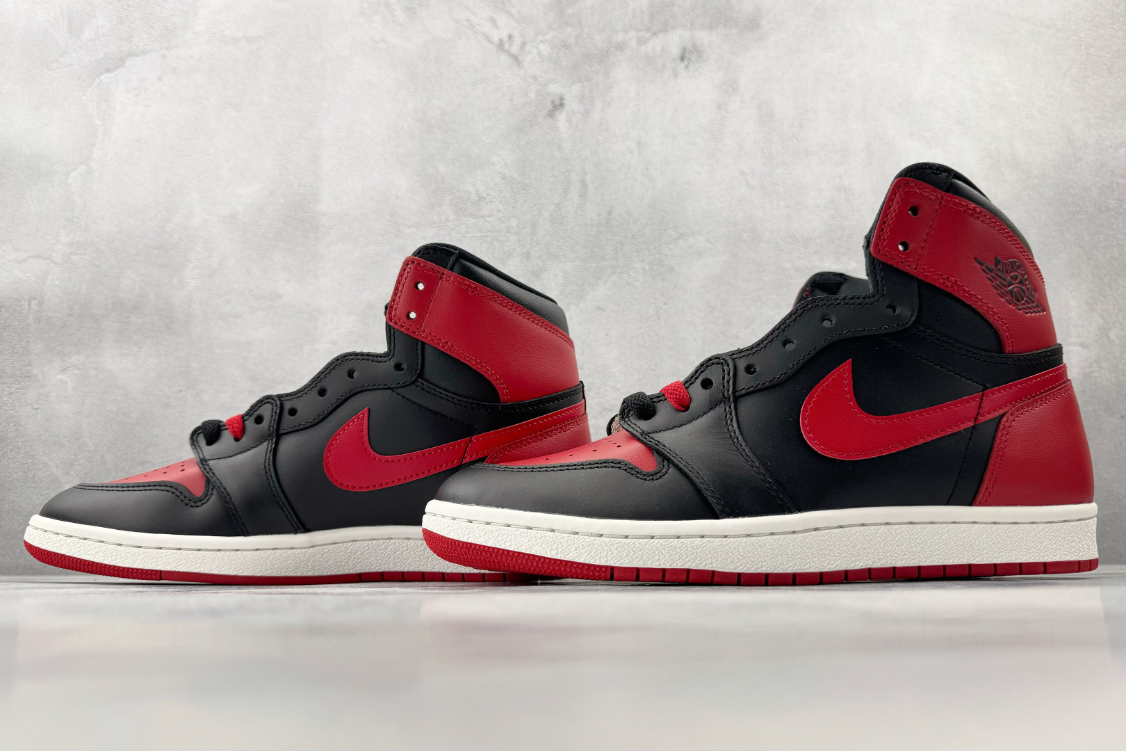 纯原品质 Jordan Air Jordan 1 Retro Bred Banned 禁穿 黑红 555088-001-Top High Quatity Cheap Sneakers Fashion Clothing Clothes Bags handbags Shoes of all Brand wholesale With The best Quality And Beautiful Price from China Factory Chinese suppliers wholesaler seller 纯原品质 Jordan Air Jordan 1 Retro Bred Banned 禁穿 黑红 555088-001