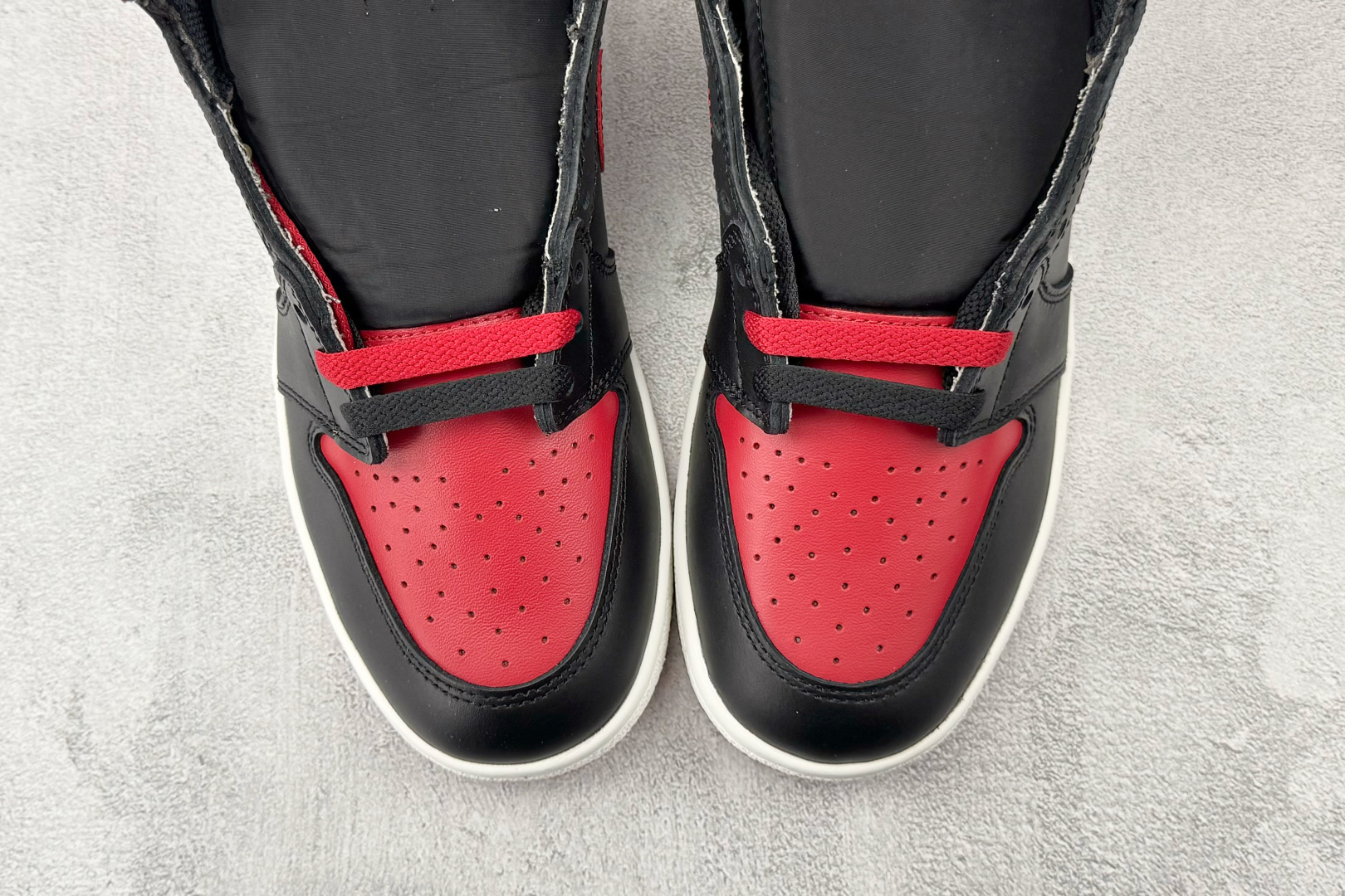 纯原品质 Jordan Air Jordan 1 Retro Bred Banned 禁穿 黑红 555088-001-Top High Quatity Cheap Sneakers Fashion Clothing Clothes Bags handbags Shoes of all Brand wholesale With The best Quality And Beautiful Price from China Factory Chinese suppliers wholesaler seller 纯原品质 Jordan Air Jordan 1 Retro Bred Banned 禁穿 黑红 555088-001