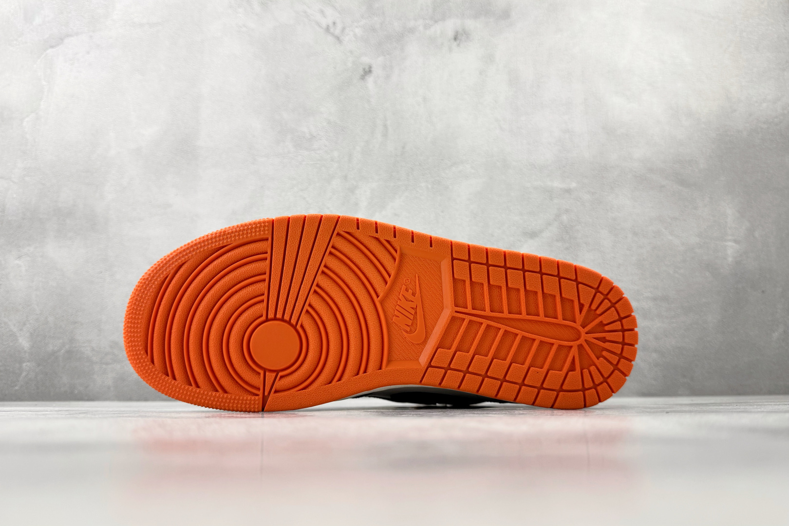纯原品质 Jordan Air Jordan 1 Shattered Backboard扣碎 白黑橙 DZ5485-008