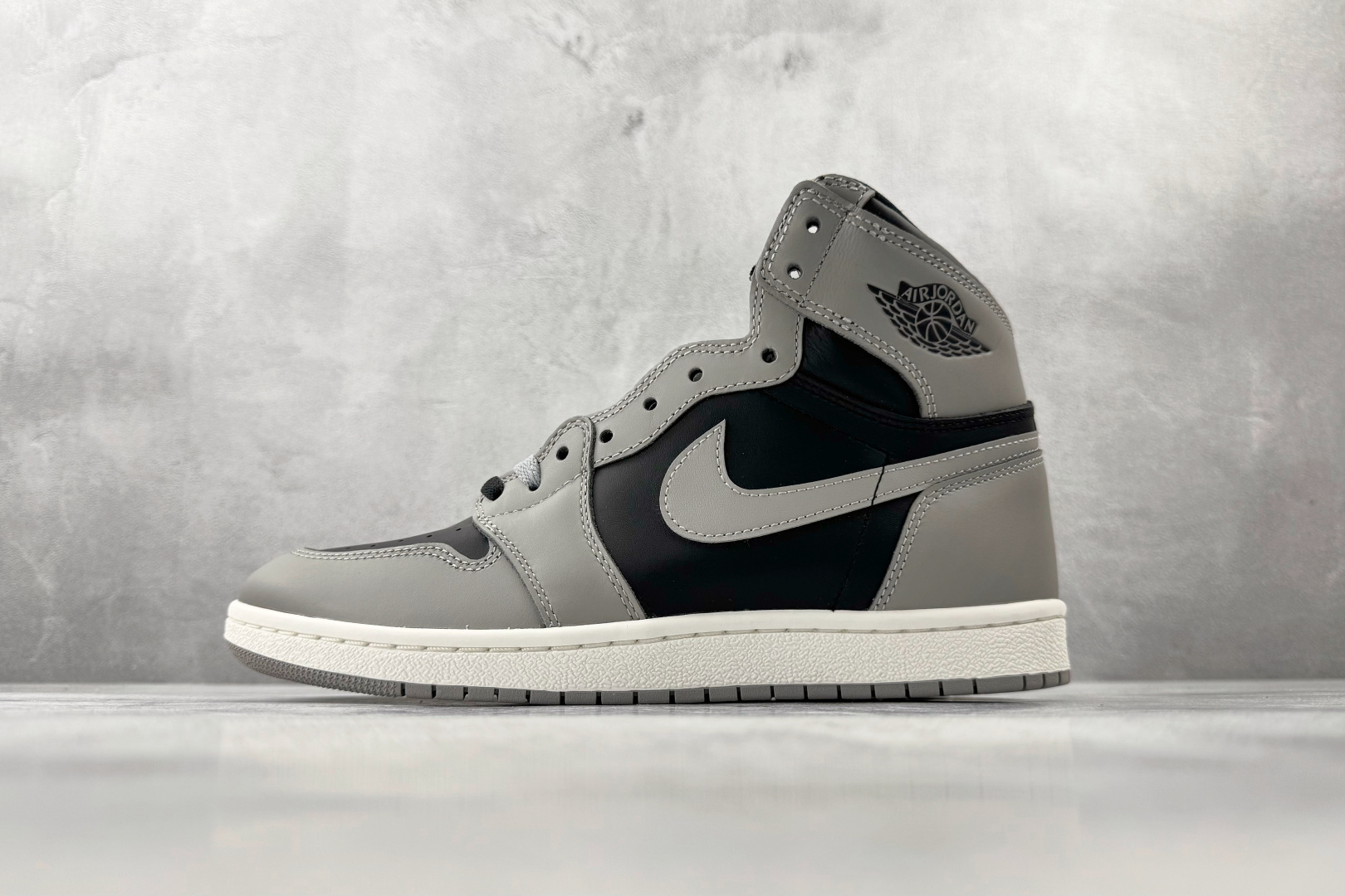 410 纯原品质 Jordan Air Jordan 1 Hi '85 “Reverse Shadow” 灰黑色 HV6674-020