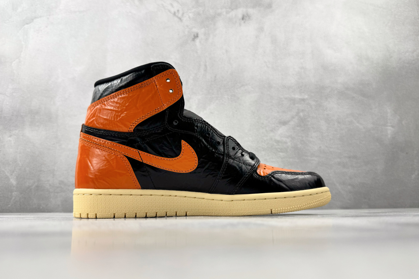 410 纯原品质 Jordan Air Jordan 1 Retro High 猪油扣碎 555088-028