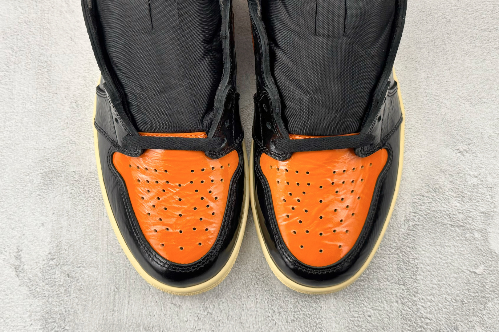 410 纯原品质 Jordan Air Jordan 1 Retro High 猪油扣碎 555088-028