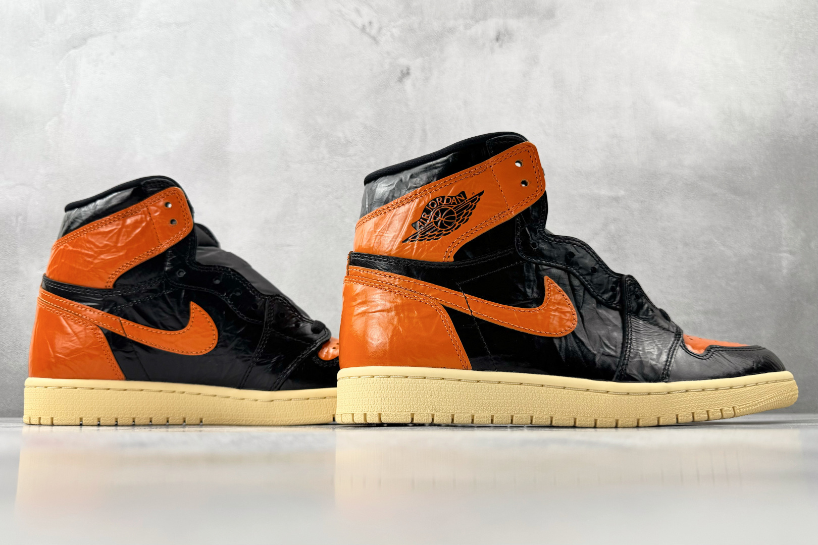 410 纯原品质 Jordan Air Jordan 1 Retro High 猪油扣碎 555088-028