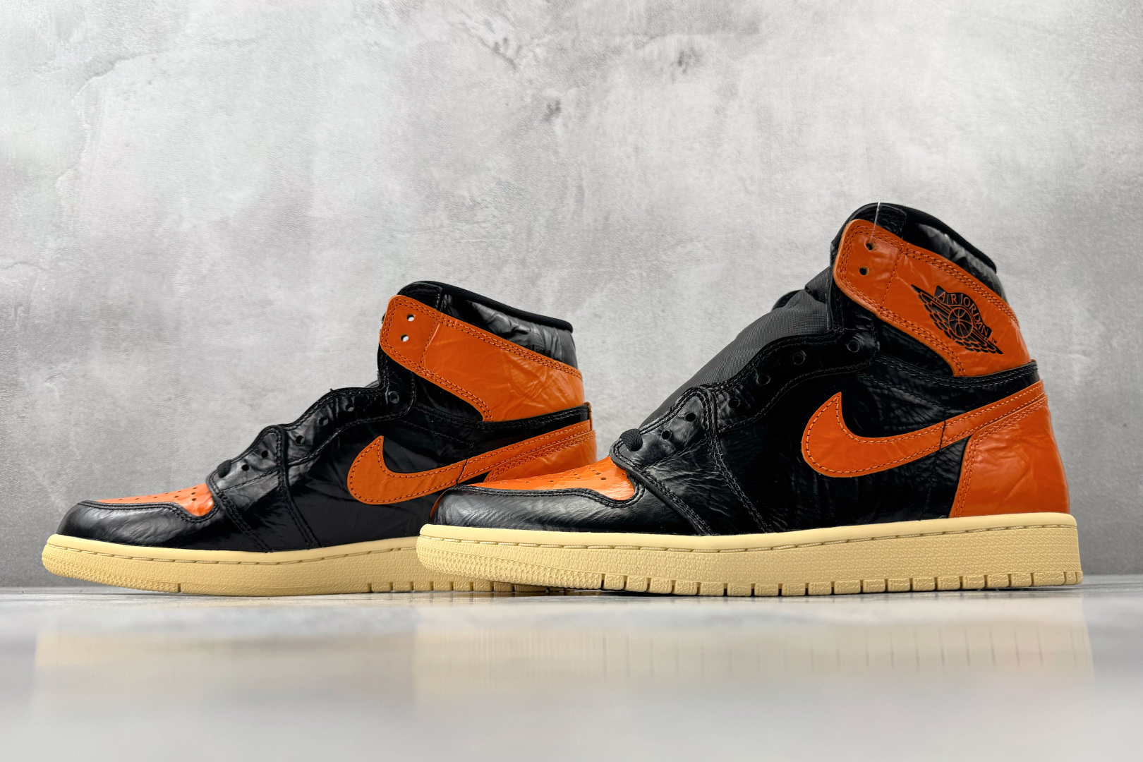 410 纯原品质 Jordan Air Jordan 1 Retro High 猪油扣碎 555088-028