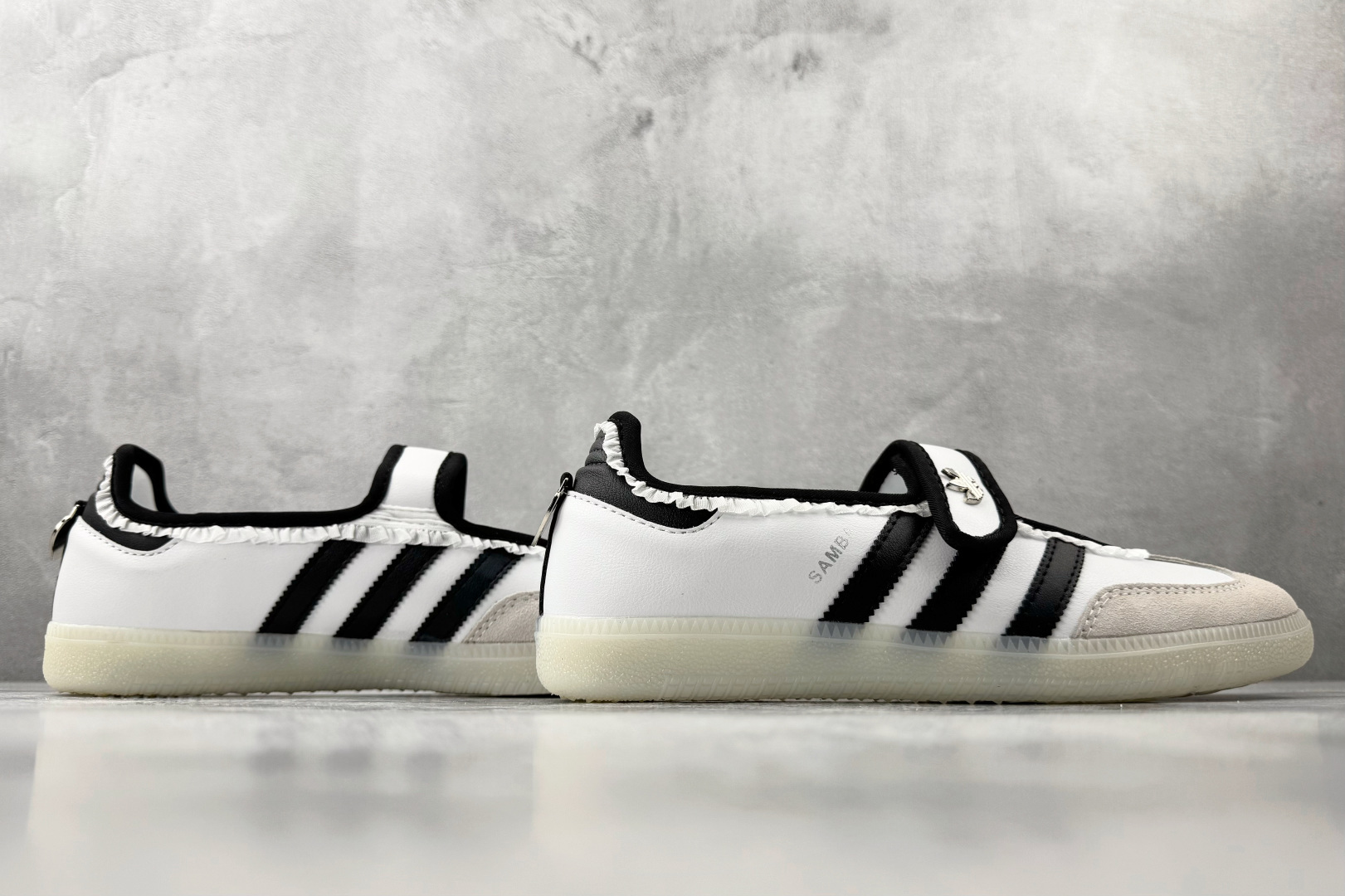 160 出口订单 adidas originals Samba Jane 白黑 KH6231-Chinese UA Cheap High Quatity Brand Clothes Bags handbags Sneakers wholesale wholesaler seller from China Factory suppliers Fashion Clothing Shoes best Quality Beautiful Price 160 出口订单 adidas originals Samba Jane 白黑 KH6231