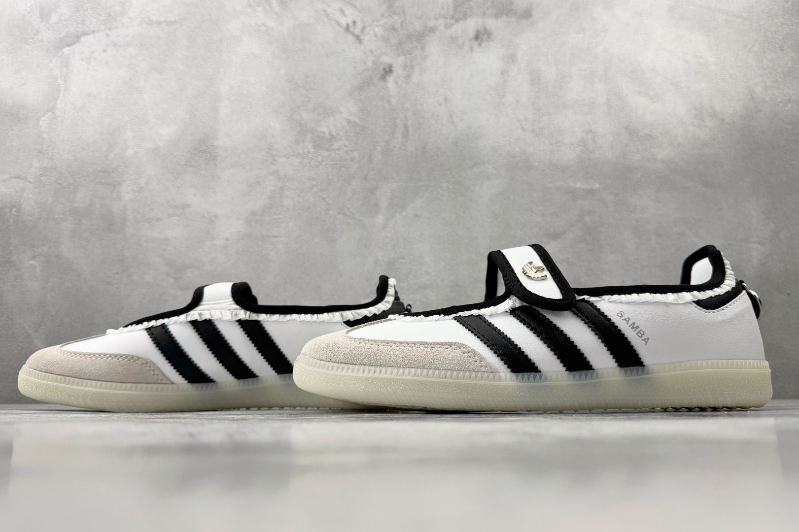 160 出口订单 adidas originals Samba Jane 白黑 KH6231-Chinese UA Cheap High Quatity Brand Clothes Bags handbags Sneakers wholesale wholesaler seller from China Factory suppliers Fashion Clothing Shoes best Quality Beautiful Price 160 出口订单 adidas originals Samba Jane 白黑 KH6231