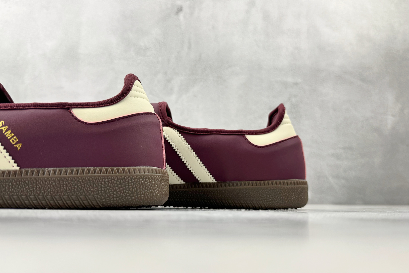 160 出口订单 adidas originals Samba Jane 酒红色 IH6561-Chinese UA Cheap High Quatity Brand Clothes Bags handbags Sneakers wholesale wholesaler seller from China Factory suppliers Fashion Clothing Shoes best Quality Beautiful Price 160 出口订单 adidas originals Samba Jane 酒红色 IH6561