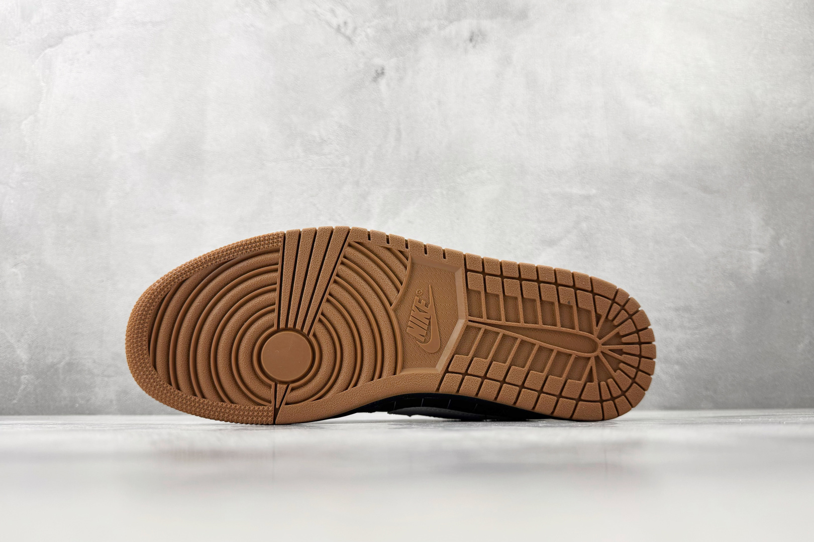 综合版 Jordan Air Jordan 1 SE ”Light British Tan” 深棕 IR7560-010-Top High Quatity Cheap Sneakers Fashion Clothing Clothes Bags handbags Shoes of all Brand wholesale With The best Quality And Beautiful Price from China Factory Chinese suppliers wholesaler seller 综合版 Jordan Air Jordan 1 SE ”Light British Tan” 深棕 IR7560-010