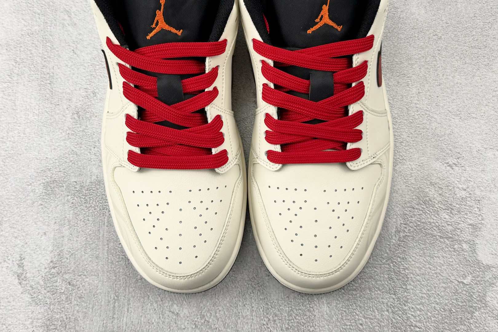 综合版 定制球鞋 Jordan Air Jordan 1 墨印朱鞍 米红 553558-081-Top High Quatity Cheap Sneakers Fashion Clothing Clothes Bags handbags Shoes of all Brand wholesale With The best Quality And Beautiful Price from China Factory Chinese suppliers wholesaler seller 综合版 定制球鞋 Jordan Air Jordan 1 墨印朱鞍 米红 553558-081
