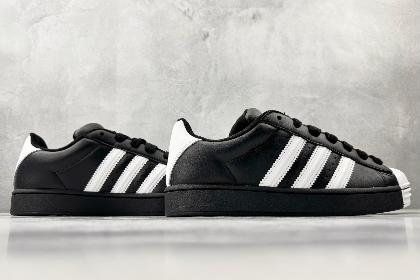 180 平台专供 adidas originals Superstar 2 黑白 JR7444-Chinese UA Cheap High Quatity Brand Clothes Bags handbags Sneakers wholesale wholesaler seller from China Factory suppliers Fashion Clothing Shoes best Quality Beautiful Price 180 平台专供 adidas originals Superstar 2 黑白 JR7444