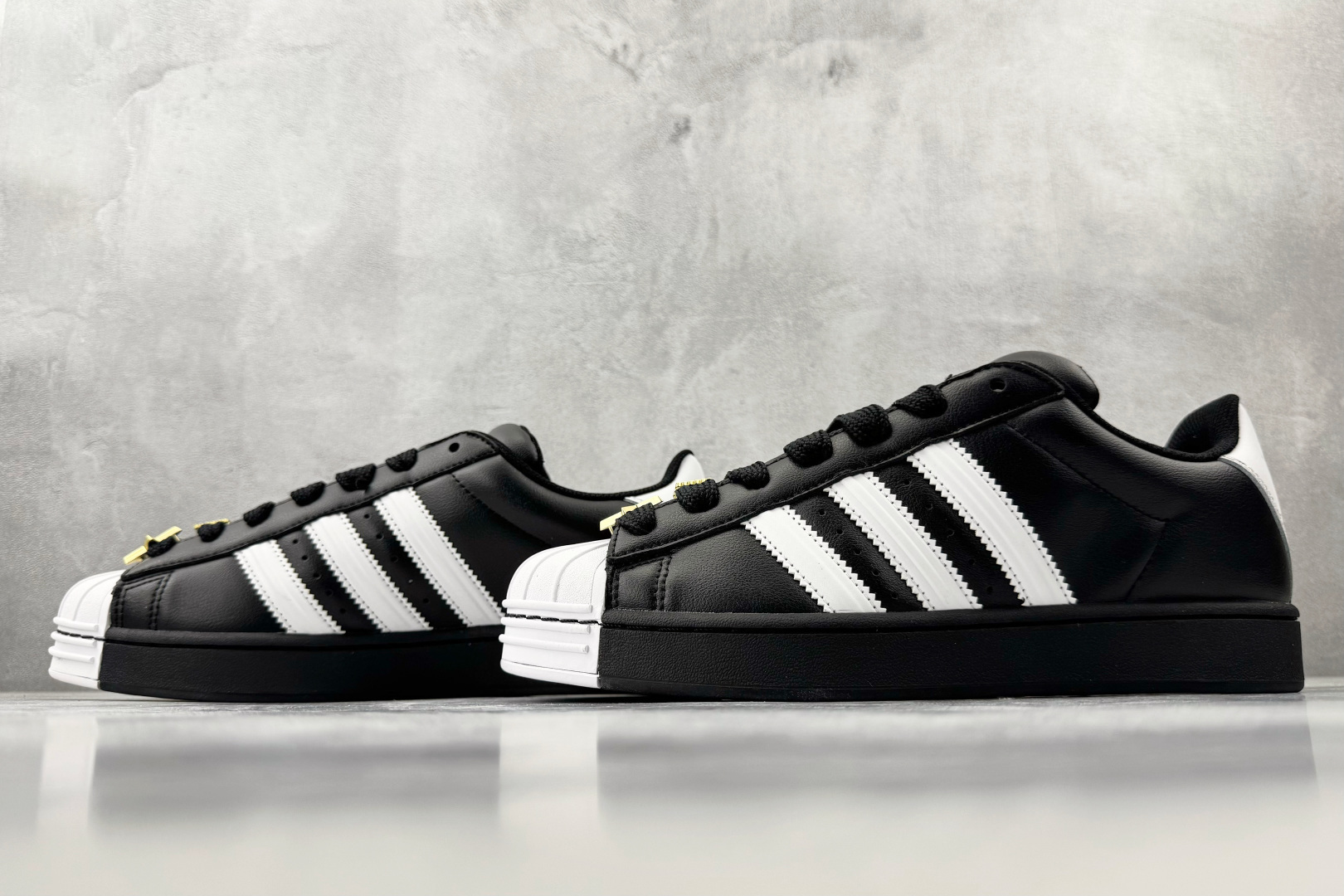 180 平台专供 adidas originals Superstar 2 黑白 JR7444-Chinese UA Cheap High Quatity Brand Clothes Bags handbags Sneakers wholesale wholesaler seller from China Factory suppliers Fashion Clothing Shoes best Quality Beautiful Price 180 平台专供 adidas originals Superstar 2 黑白 JR7444