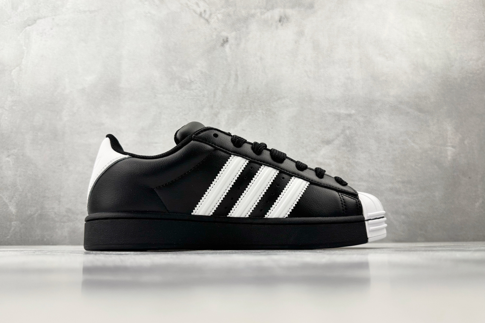 180 平台专供 adidas originals Superstar 2 黑白 JR7444-Chinese UA Cheap High Quatity Brand Clothes Bags handbags Sneakers wholesale wholesaler seller from China Factory suppliers Fashion Clothing Shoes best Quality Beautiful Price 180 平台专供 adidas originals Superstar 2 黑白 JR7444