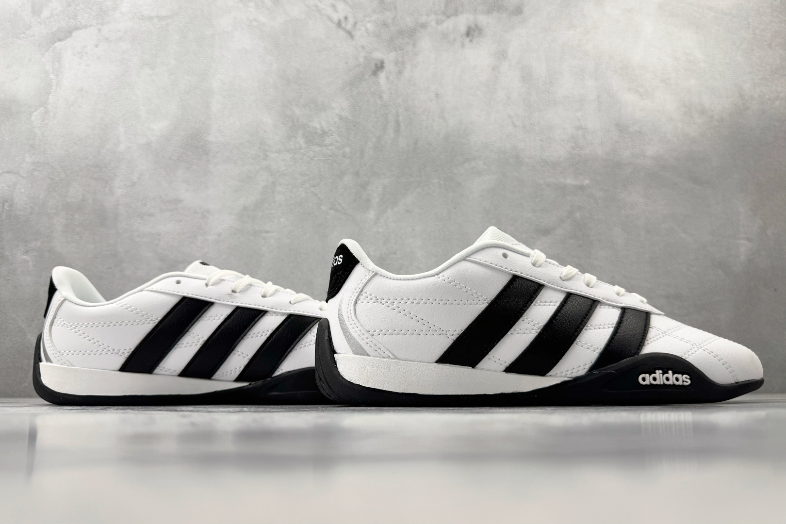 170 出口订单 adidas Trainers Adipista 白色 HQ9160