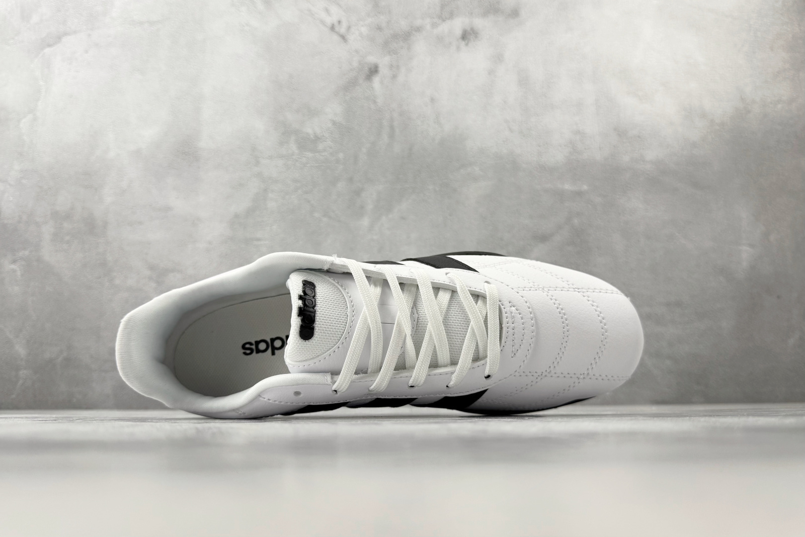 170 出口订单 adidas Trainers Adipista 白色 HQ9160