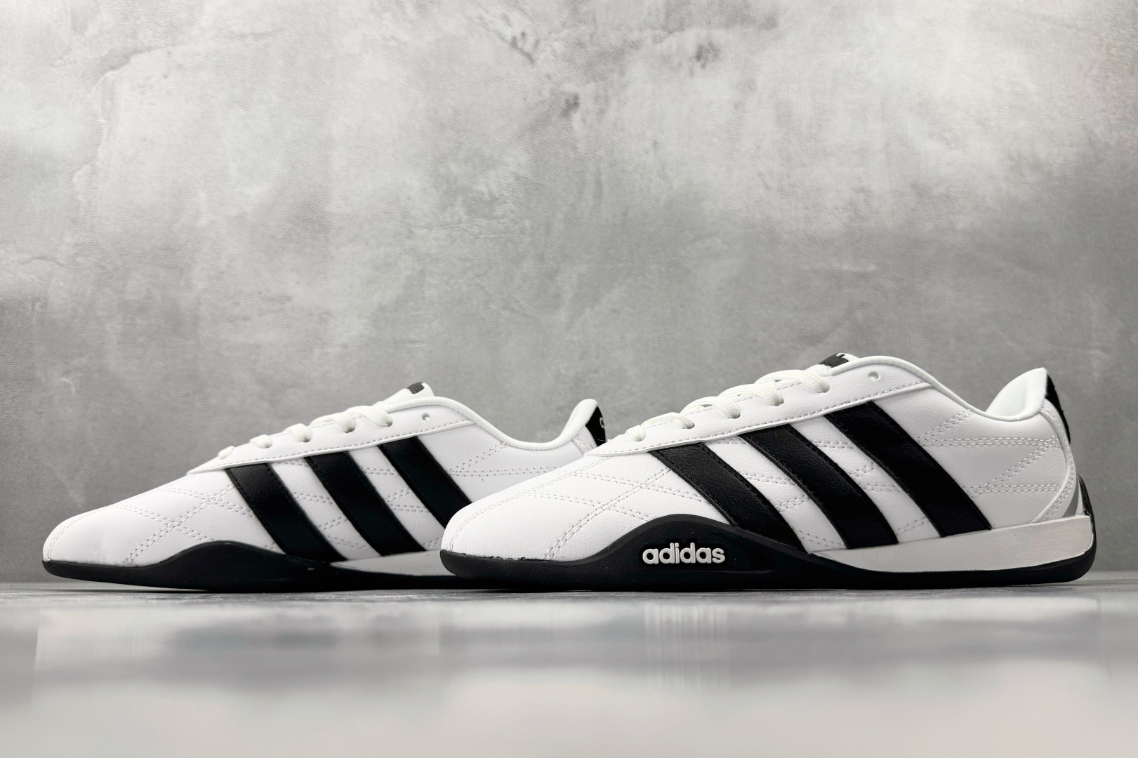 170 出口订单 adidas Trainers Adipista 白色 HQ9160
