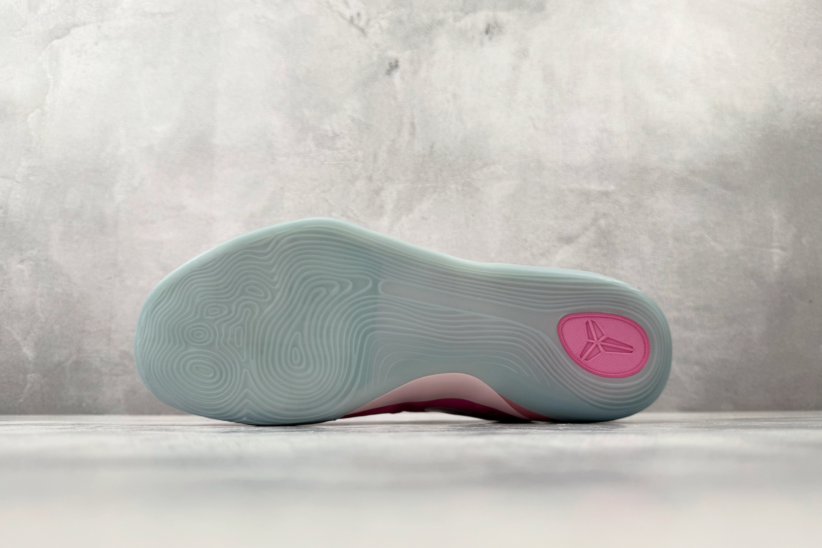 顶级纯原 完美复刻 Nike Kobe 9 Low EM Think Pink PE 粉色货号：HQ49