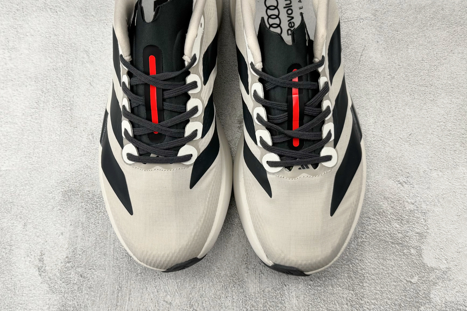 HD 平台订单 adidas × Audi 奥迪 Adizero Evo SL REVOLUT F1 灰