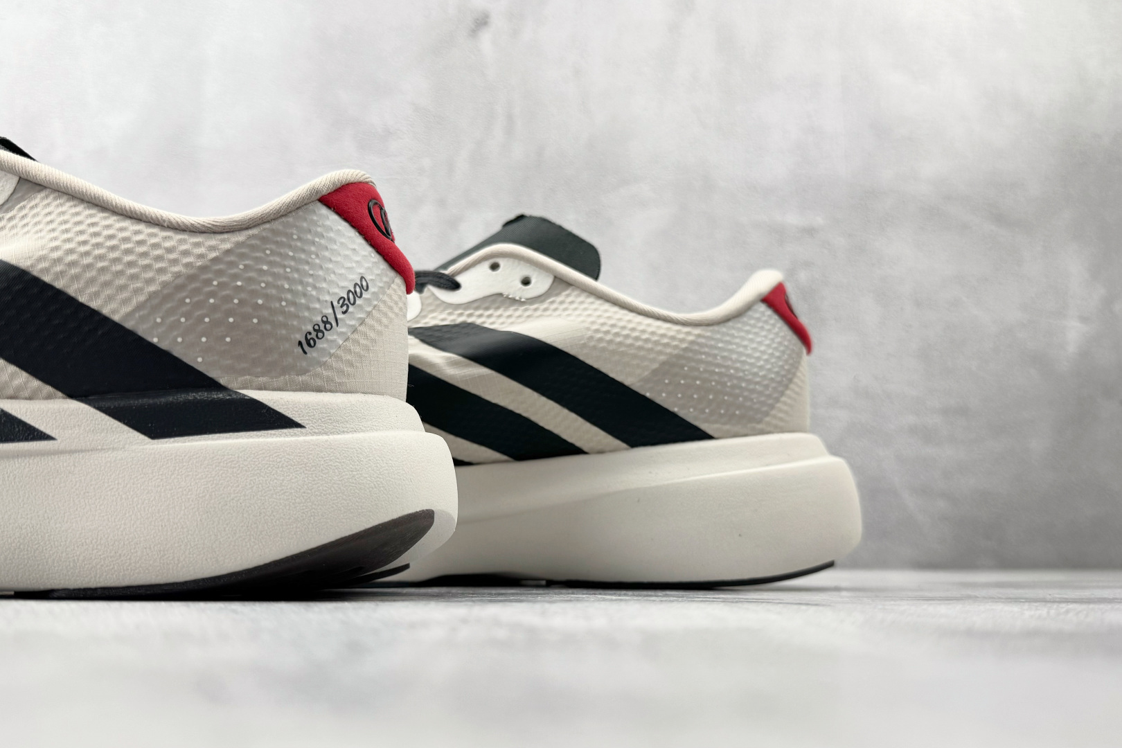 HD 平台订单 adidas × Audi 奥迪 Adizero Evo SL REVOLUT F1 灰