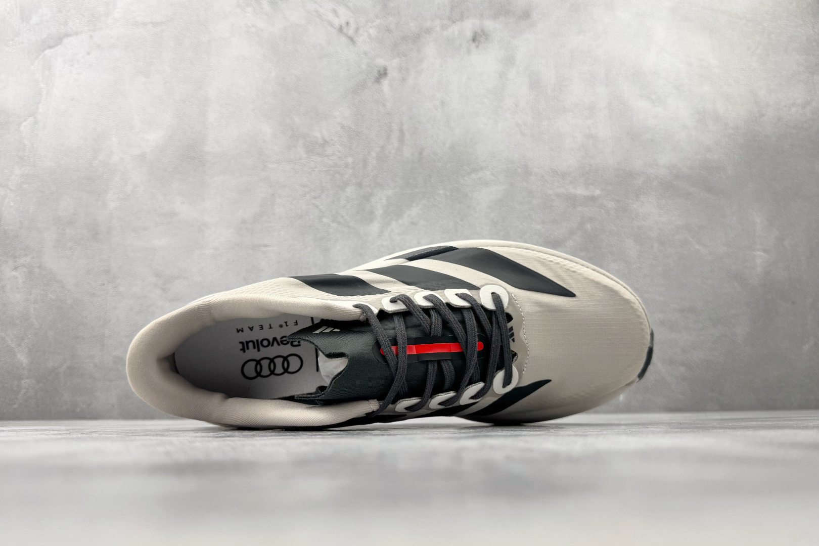 HD 平台订单 adidas × Audi 奥迪 Adizero Evo SL REVOLUT F1 灰