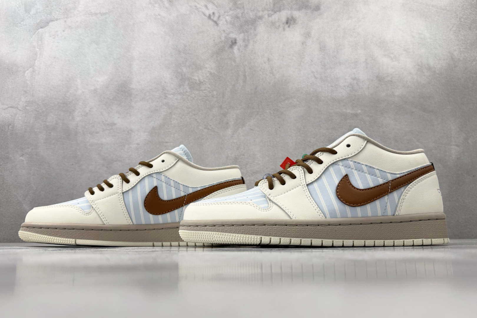 综合版 Jordan Air Jordan 1 ”条纹西装”白蓝 IR7553-422-Top High Quatity Cheap Sneakers Fashion Clothing Clothes Bags handbags Shoes of all Brand wholesale With The best Quality And Beautiful Price from China Factory Chinese suppliers wholesaler seller 综合版 Jordan Air Jordan 1 ”条纹西装”白蓝 IR7553-422