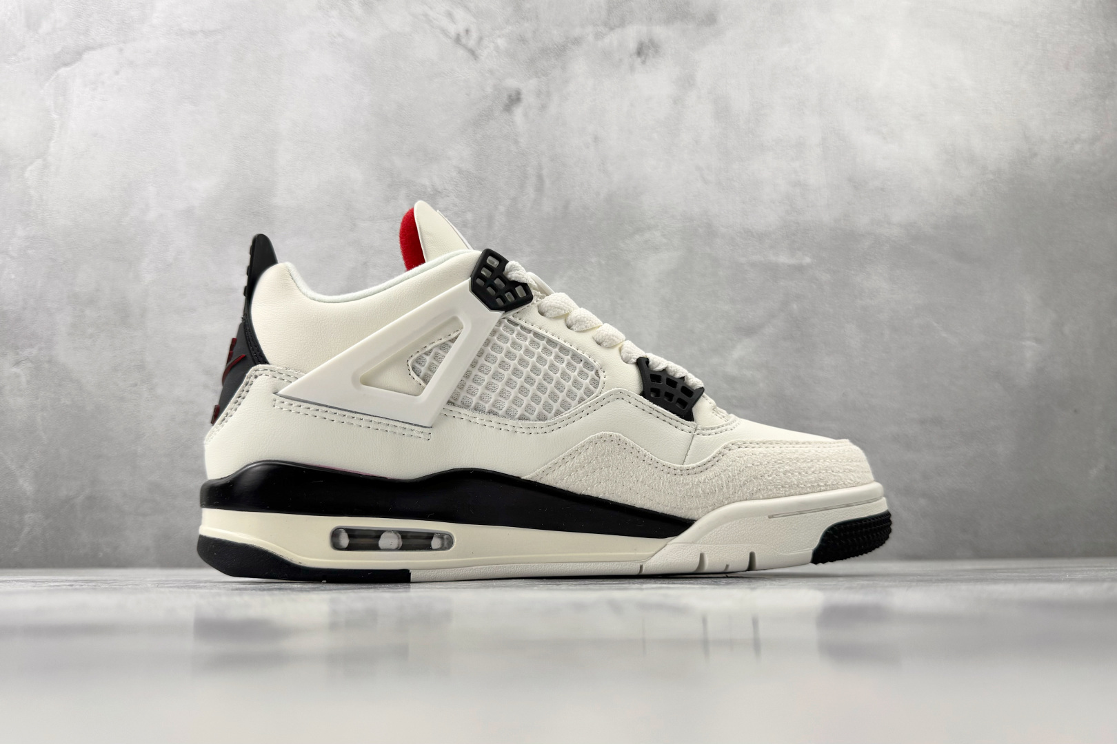 东南亚订单 Jordan Air Jordan 4 Retro ”Flight Club”白黑红 IM4002-100