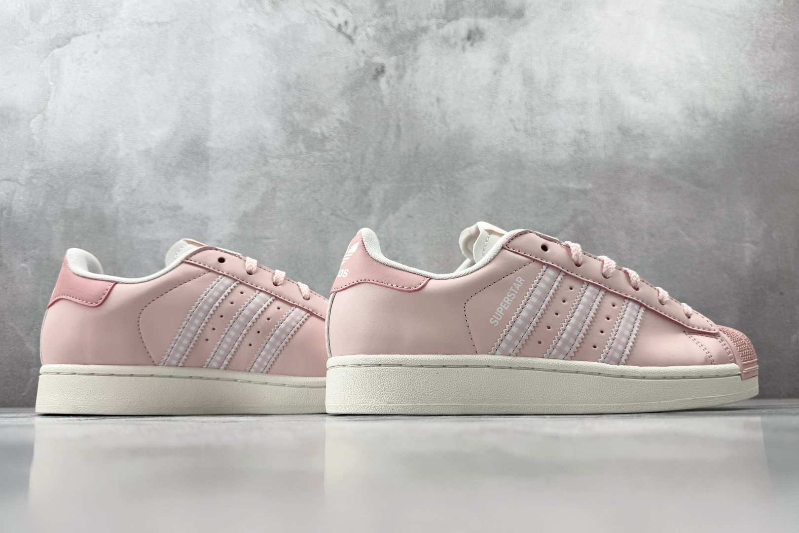 170 平台专供 adidas originals Superstar 2 粉色 KJ3968-Chinese UA Cheap High Quatity Brand Clothes Bags handbags Sneakers wholesale wholesaler seller from China Factory suppliers Fashion Clothing Shoes best Quality Beautiful Price 170 平台专供 adidas originals Superstar 2 粉色 KJ3968