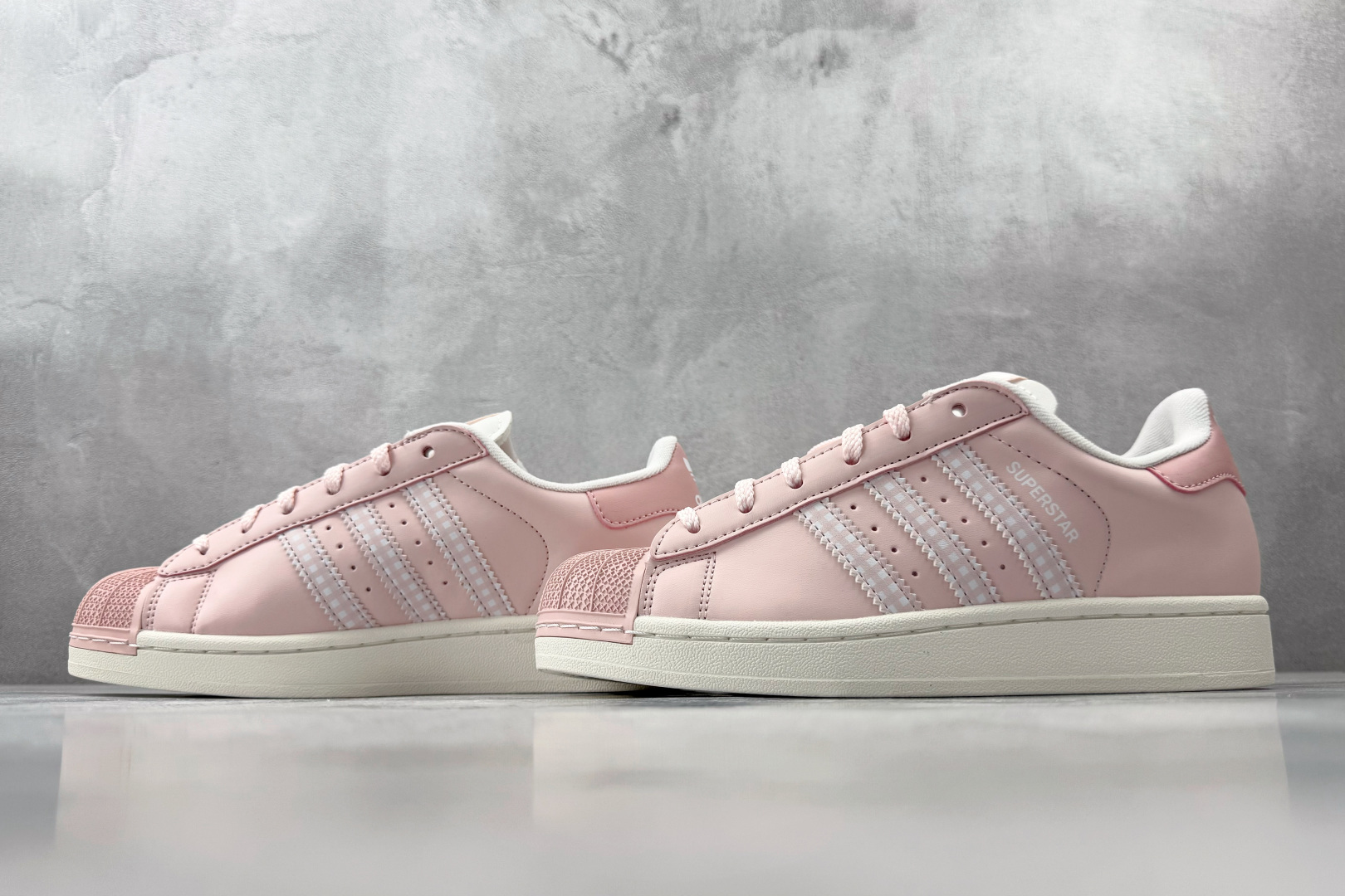 170 平台专供 adidas originals Superstar 2 粉色 KJ3968-Chinese UA Cheap High Quatity Brand Clothes Bags handbags Sneakers wholesale wholesaler seller from China Factory suppliers Fashion Clothing Shoes best Quality Beautiful Price 170 平台专供 adidas originals Superstar 2 粉色 KJ3968