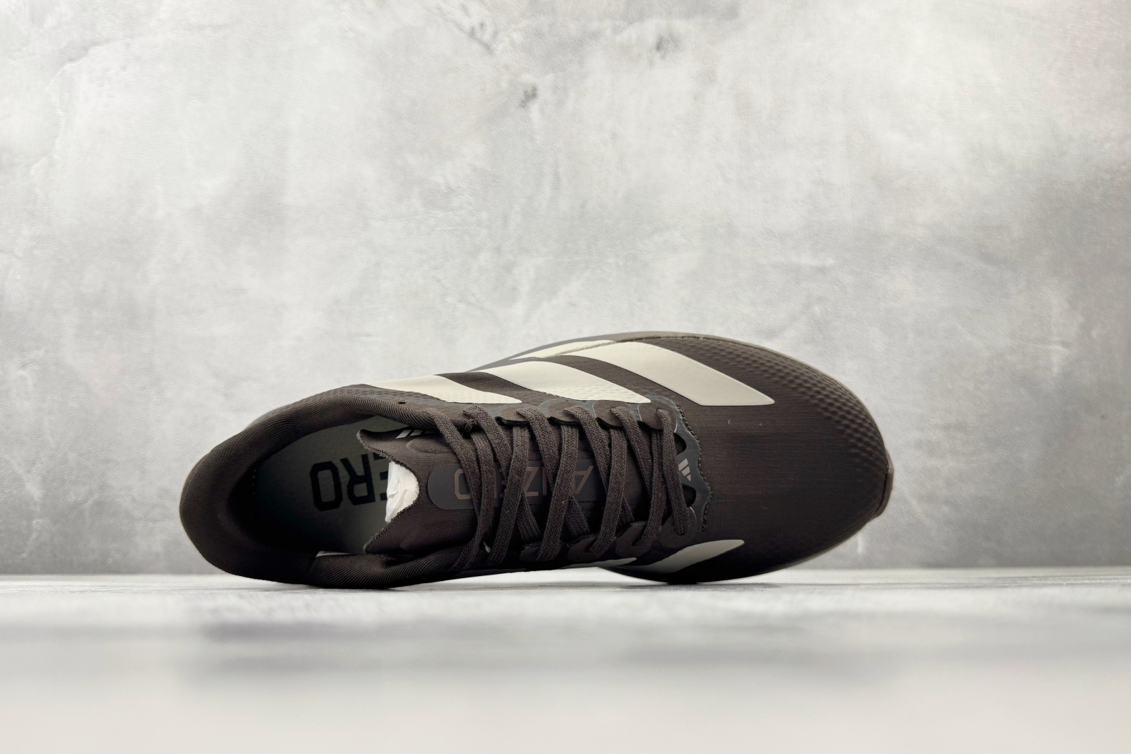 180 adidas Adizero Evo SL WOVEN 褐色 KJ2002