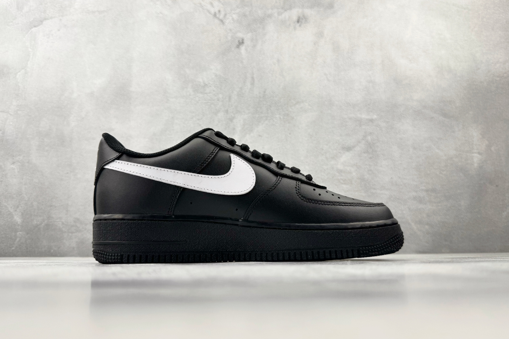 Nike Air Force 1 '07 黑白 FZ0627-010-Top High Quatity Cheap Sneakers Fashion Clothing Clothes Bags handbags Shoes of all Brand wholesale With The best Quality And Beautiful Price from China Factory Chinese suppliers wholesaler seller Nike Air Force 1 '07 黑白 FZ0627-010