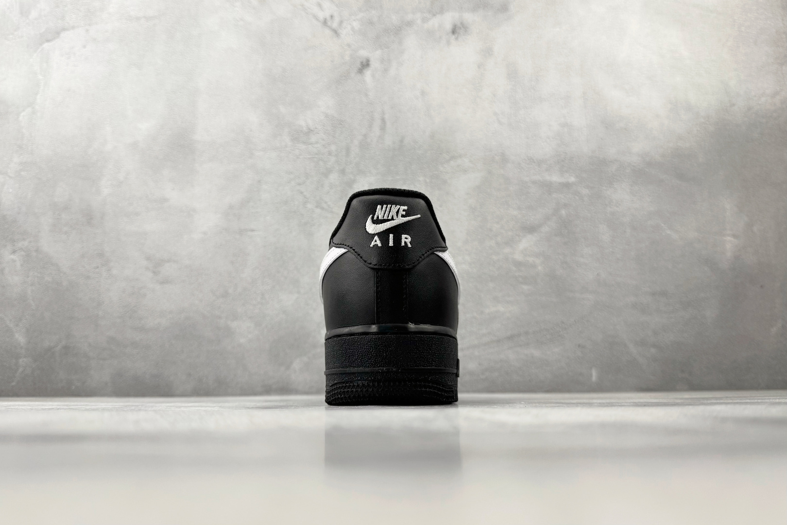 Nike Air Force 1 '07 黑白 FZ0627-010-Top High Quatity Cheap Sneakers Fashion Clothing Clothes Bags handbags Shoes of all Brand wholesale With The best Quality And Beautiful Price from China Factory Chinese suppliers wholesaler seller Nike Air Force 1 '07 黑白 FZ0627-010