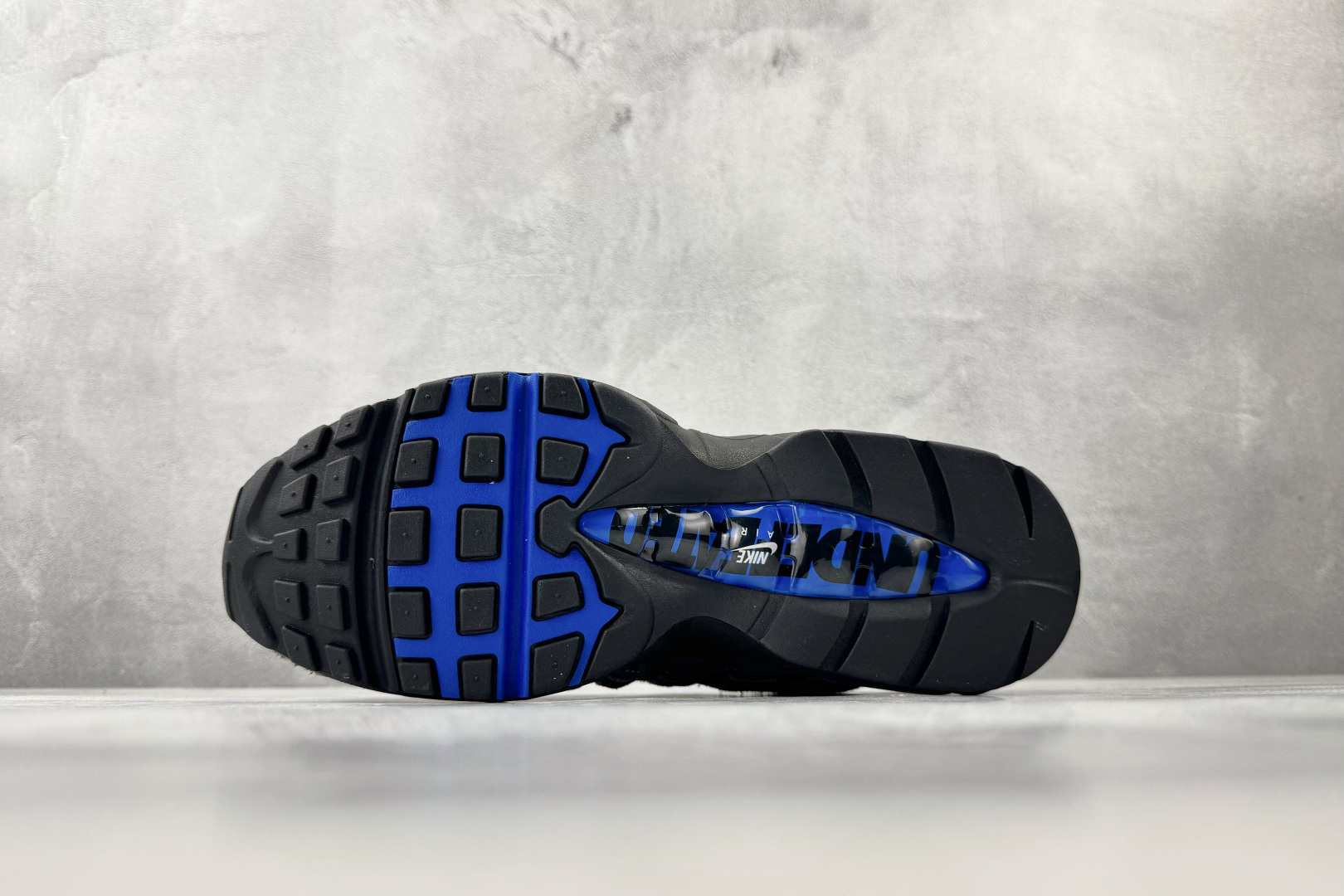 原厂特供 Nike × UNDEFEATED Air Max 95 SP灰色 IB4523-001-Top High Quatity Cheap Sneakers Fashion Clothing Clothes Bags handbags Shoes of all Brand wholesale With The best Quality And Beautiful Price from China Factory Chinese suppliers wholesaler seller 原厂特供 Nike × UNDEFEATED Air Max 95 SP灰色 IB4523-001