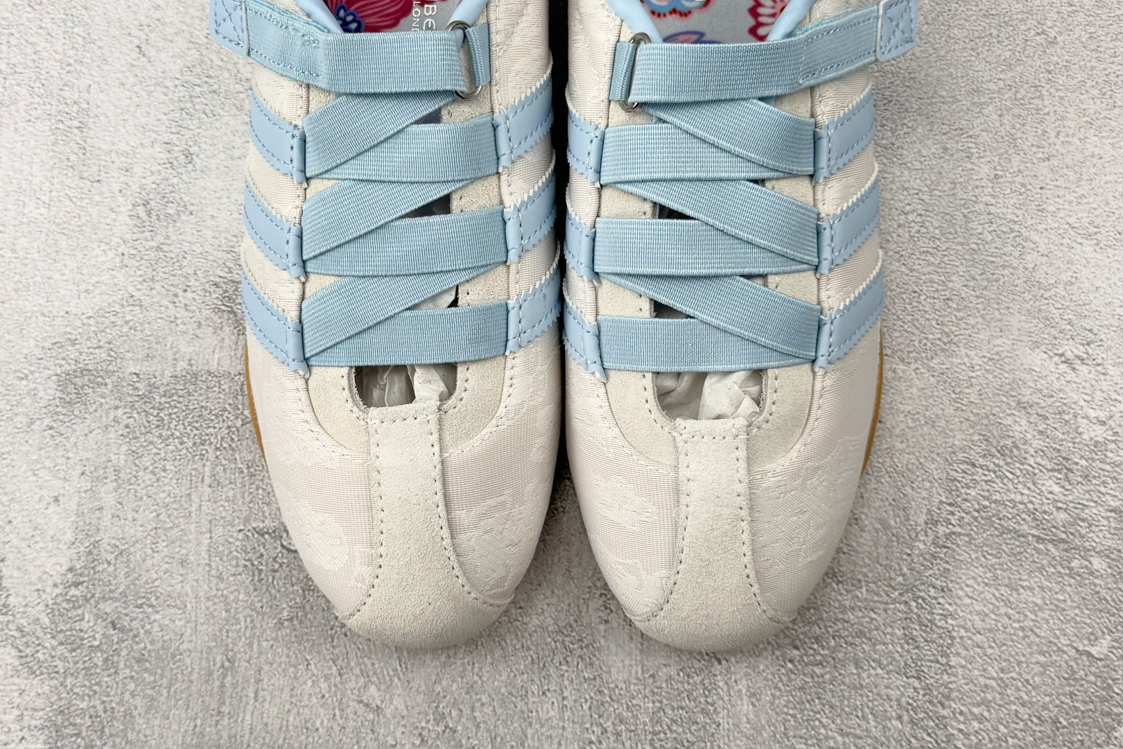 170 出口订单 adidas originals × LIBERTY LONDON Tokyo MJ 云母灰 IH4532-Chinese UA Cheap High Quatity Brand Clothes Bags handbags Sneakers wholesale wholesaler seller from China Factory suppliers Fashion Clothing Shoes best Quality Beautiful Price 170 出口订单 adidas originals × LIBERTY LONDON Tokyo MJ 云母灰 IH4532