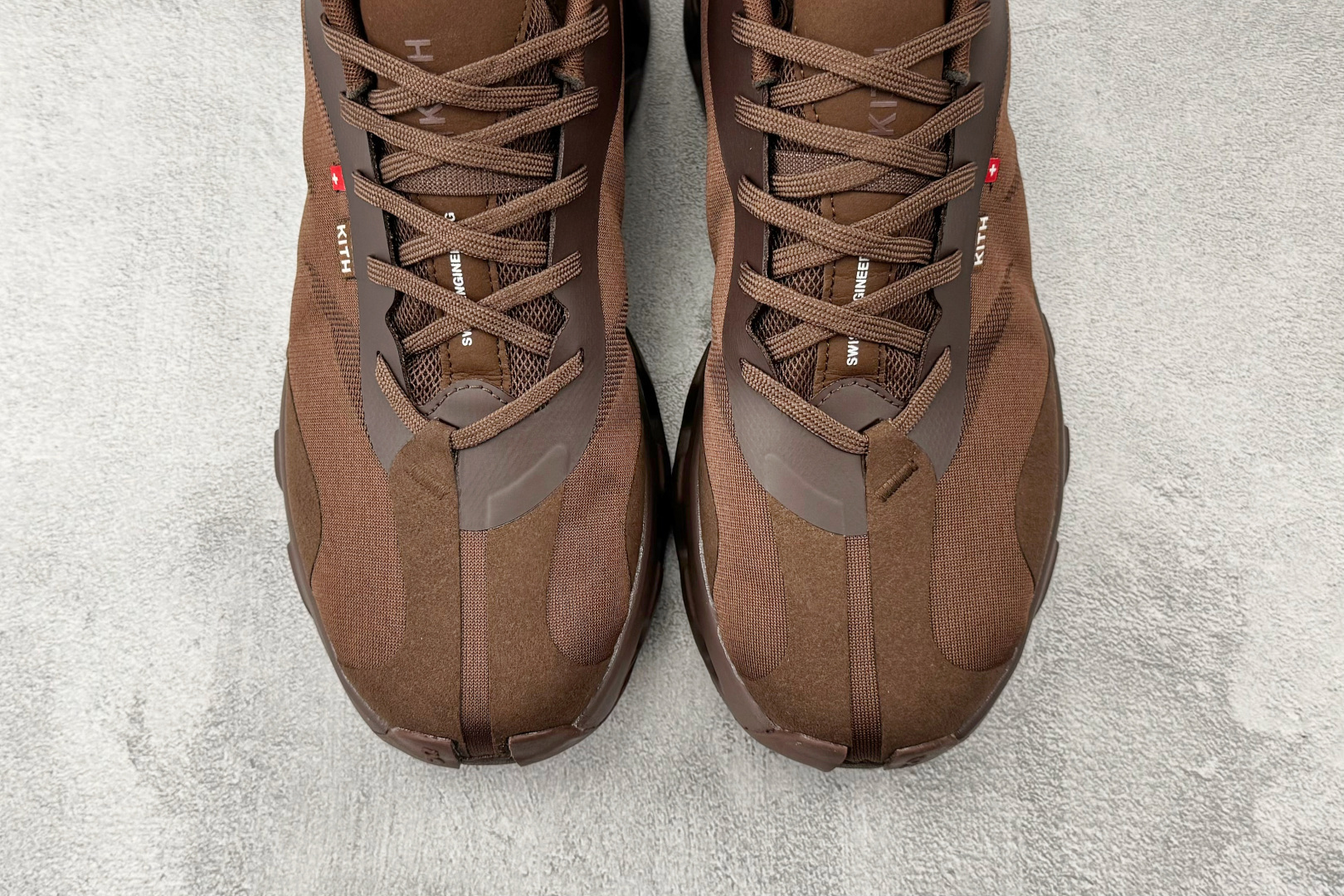 200 On × KITH K-Tech 1 咖啡 3MG107