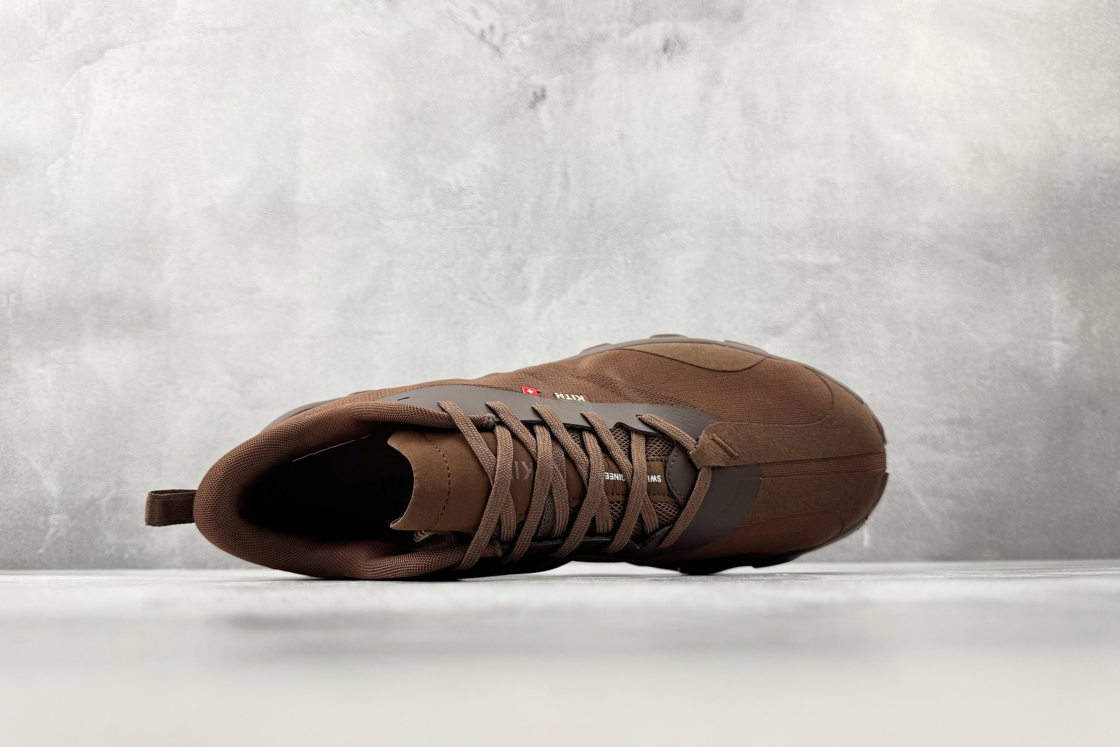 200 On × KITH K-Tech 1 咖啡 3MG107