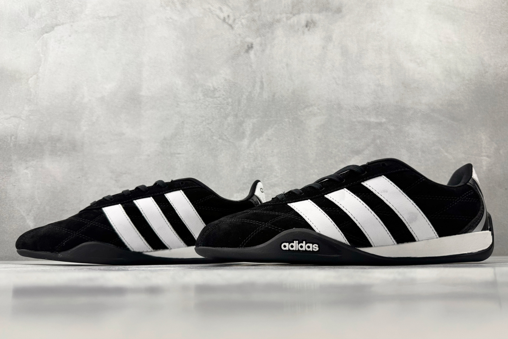170 出口订单 adidas adipista trainers haussure ground pulse 黑色 KI1466-Chinese UA Cheap High Quatity Brand Clothes Bags handbags Sneakers wholesale wholesaler seller from China Factory suppliers Fashion Clothing Shoes best Quality Beautiful Price 170 出口订单 adidas adipista trainers haussure ground pulse 黑色 KI1466