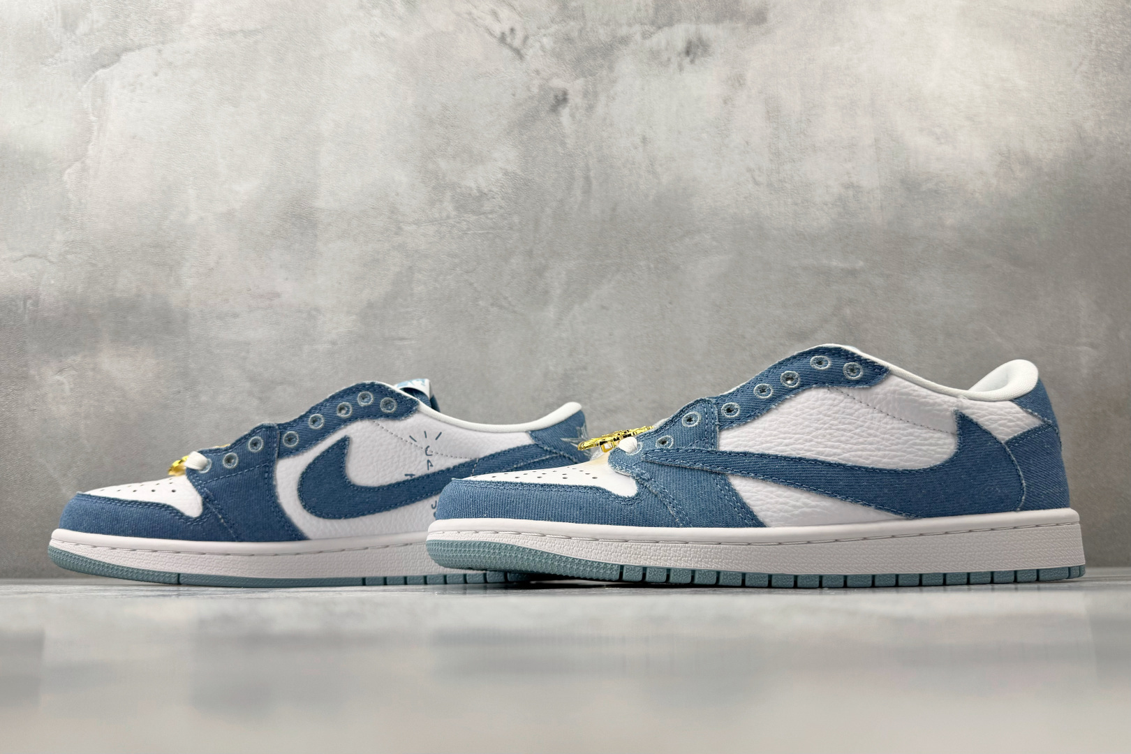 河源 Travis Scott x Jordan Air Jordan 1 牛仔蓝货号：IQ7604 1