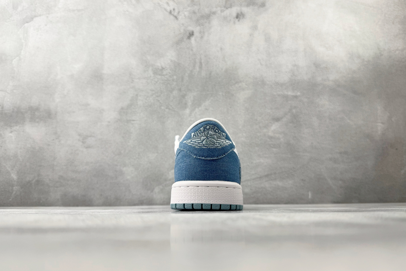 河源 Travis Scott x Jordan Air Jordan 1 牛仔蓝货号：IQ7604 1