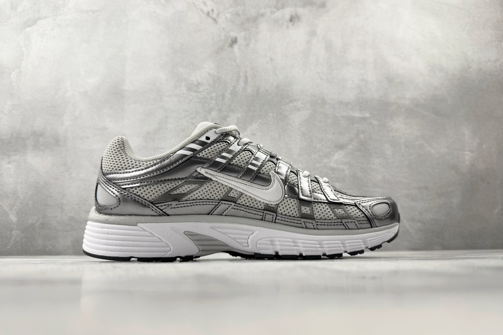 Nike P-6000 灰色 IO3496-001-Top High Quatity Cheap Sneakers Fashion Clothing Clothes Bags handbags Shoes of all Brand wholesale With The best Quality And Beautiful Price from China Factory Chinese suppliers wholesaler seller Nike P-6000 灰色 IO3496-001