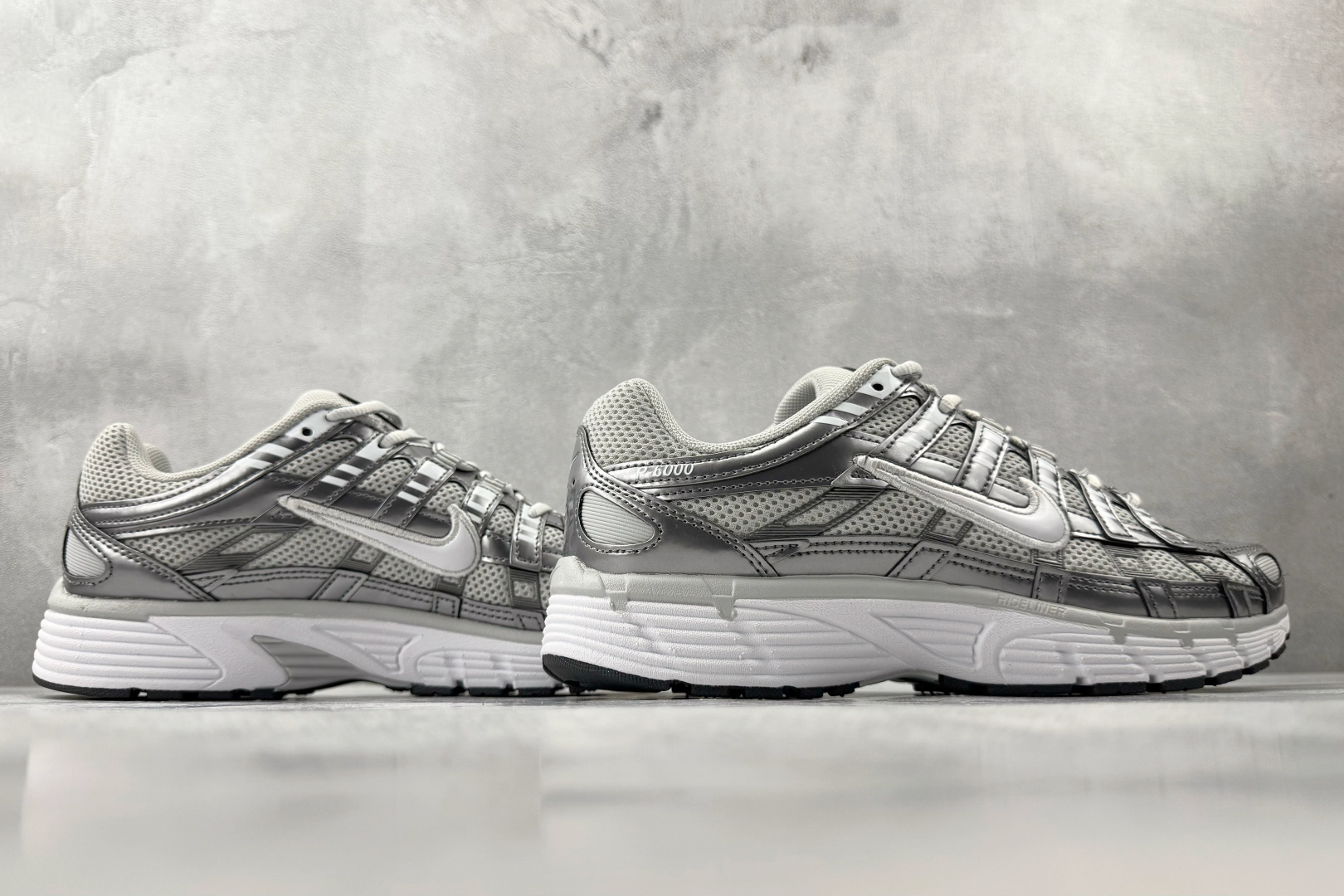 Nike P-6000 灰色 IO3496-001-Top High Quatity Cheap Sneakers Fashion Clothing Clothes Bags handbags Shoes of all Brand wholesale With The best Quality And Beautiful Price from China Factory Chinese suppliers wholesaler seller Nike P-6000 灰色 IO3496-001