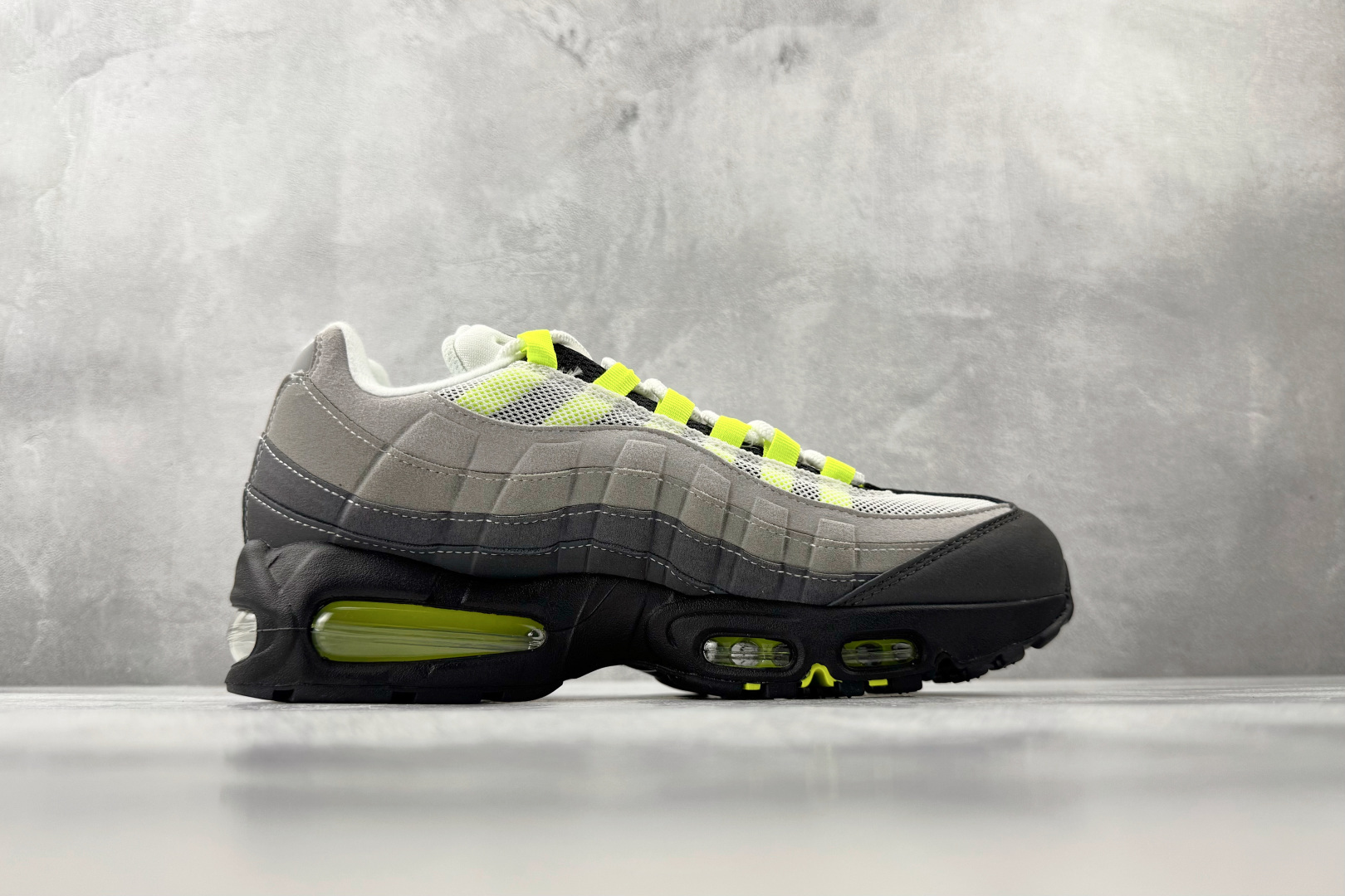 Nike Air Max 95 Big Bubble ”OG” 灰色 HM4740-001-Top High Quatity Cheap Sneakers Fashion Clothing Clothes Bags handbags Shoes of all Brand wholesale With The best Quality And Beautiful Price from China Factory Chinese suppliers wholesaler seller Nike Air Max 95 Big Bubble ”OG” 灰色 HM4740-001