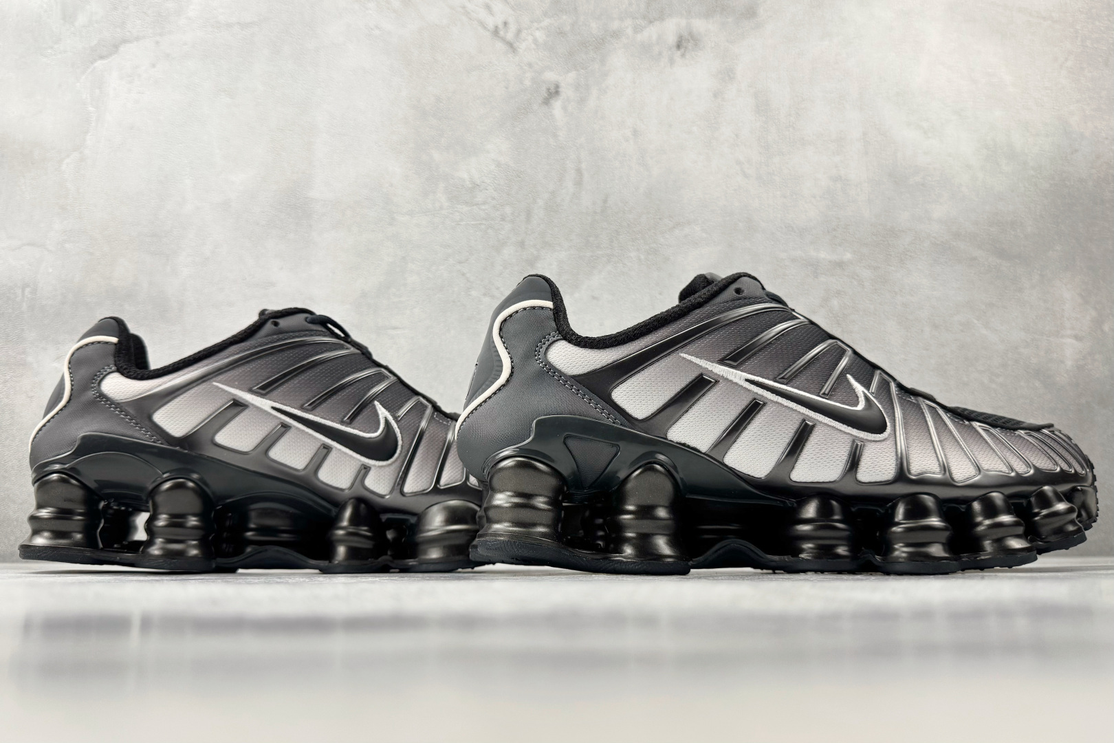原版开发 Nike Shox TL系列 黑色货号：IH1336-002尺码：39 40 40.5 41 