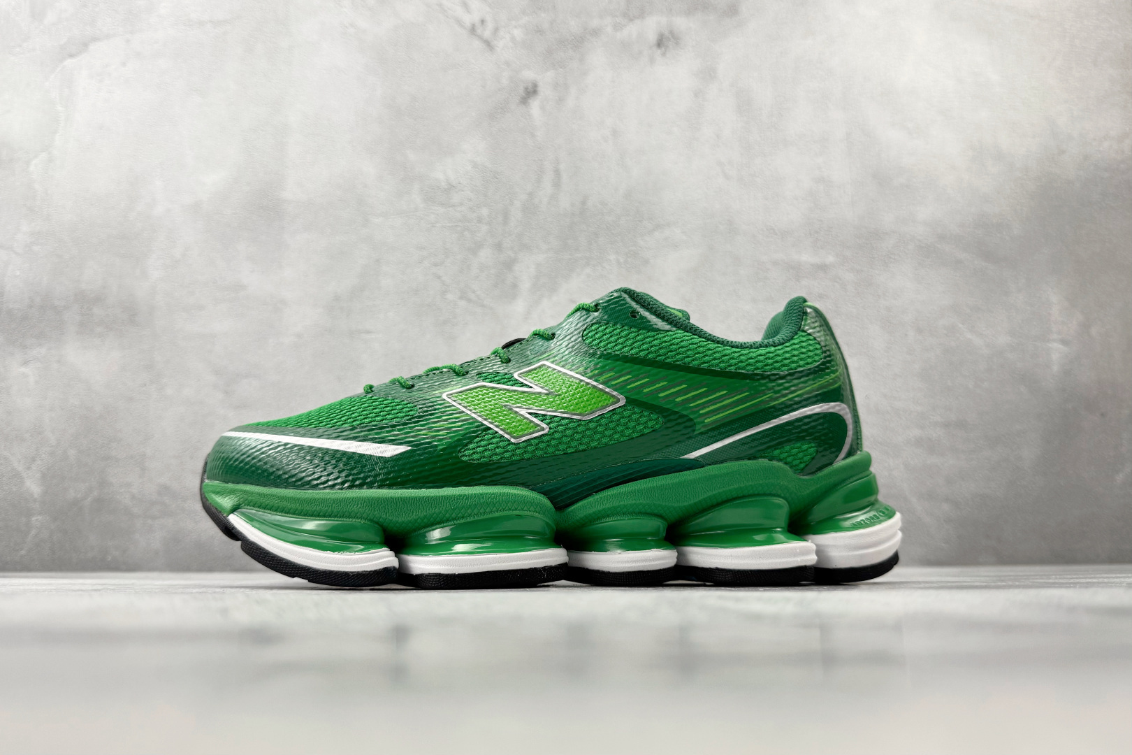 C 版 大厂出品 New Balance ABZORB 2000 绿色货号：U2000ME尺码：36 3