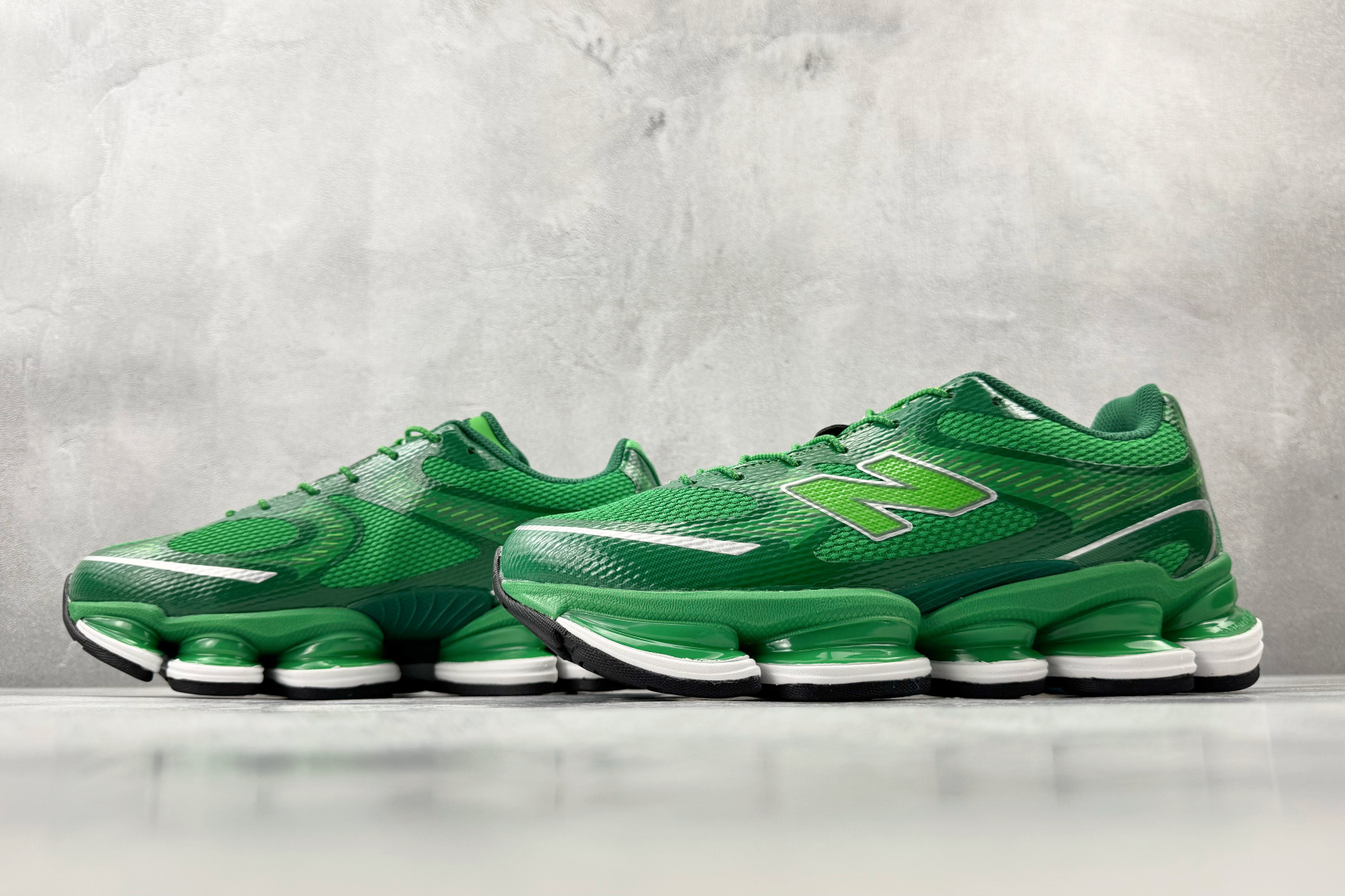 C 版 大厂出品 New Balance ABZORB 2000 绿色货号：U2000ME尺码：36 3