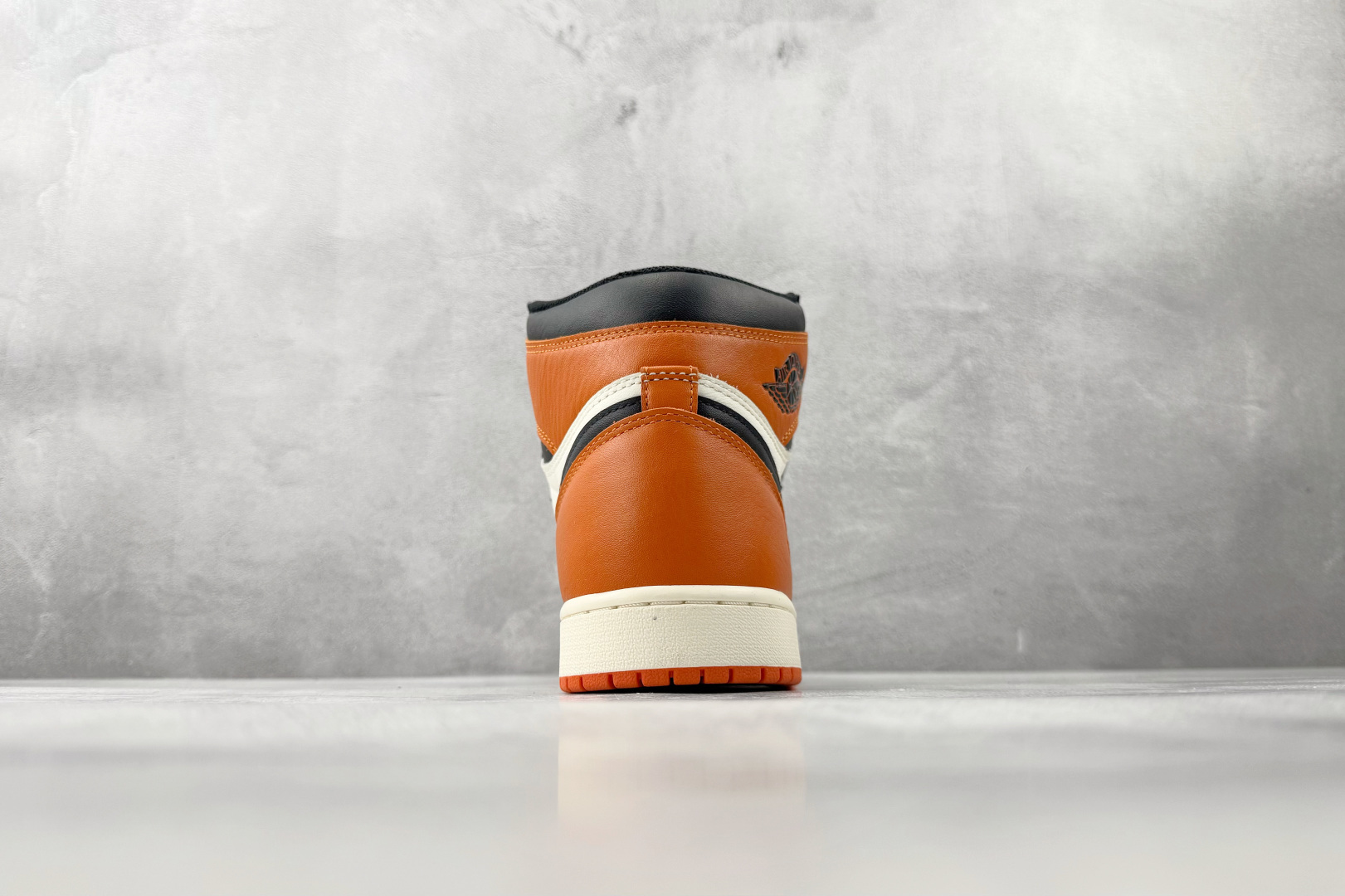 Jordan Air Jordan 1 Shattered Backboard扣碎 白黑橙 DZ5485-008